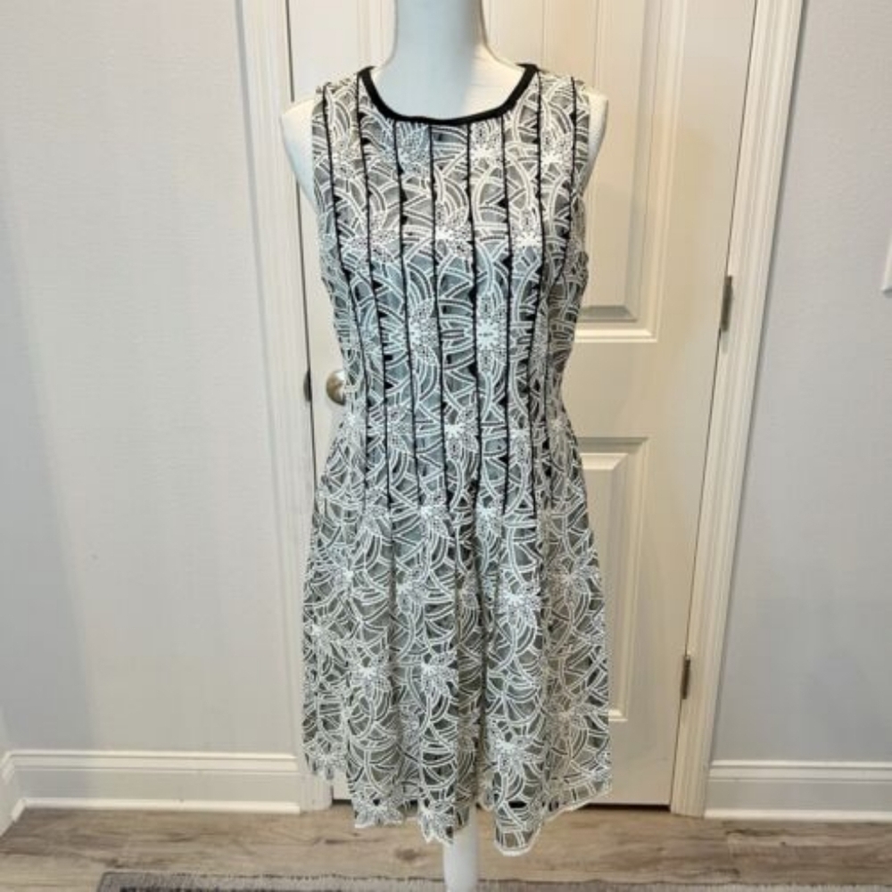ANTONIO MELANI Antonio Melani Ralee Ivory Black Lace Sheath Midi Dress